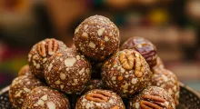 Dates balls